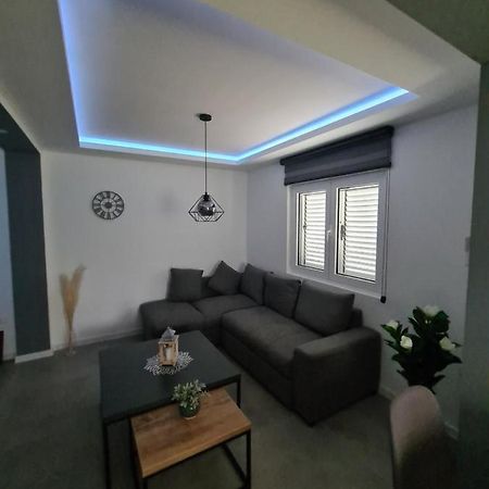 Apartment Nikcevic Тиват Екстериор снимка