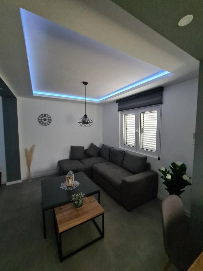 Apartment Nikcevic Тиват Екстериор снимка